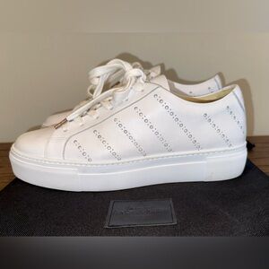 Office of Angela Scott Women's Ms. Jacklyn White Athletic Shoes 39.5 barely worn